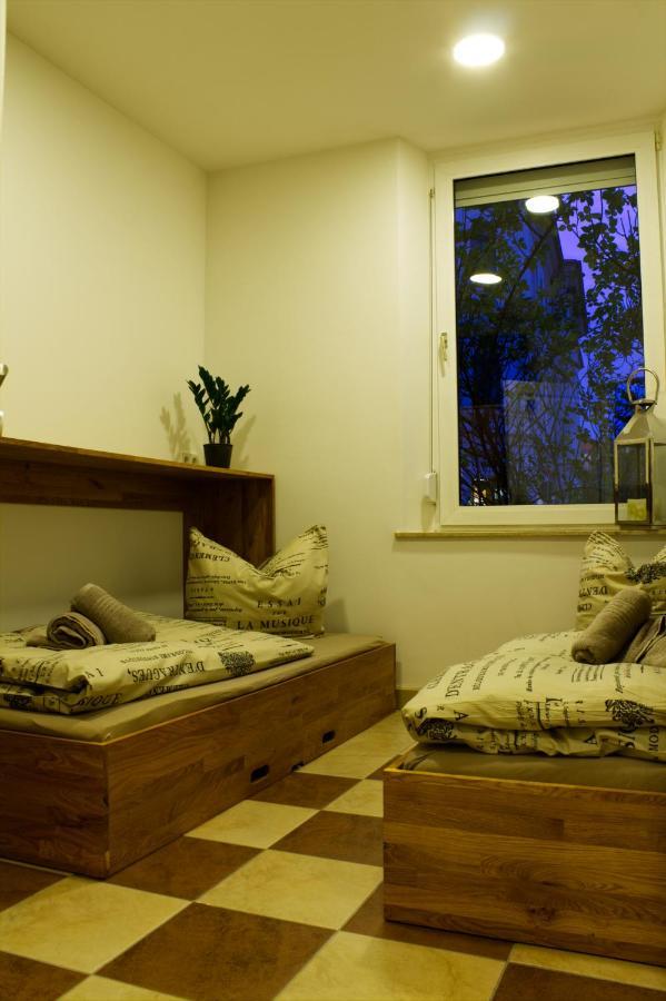 Hostel Kl17 Ostel Doebeln Exteriér fotografie